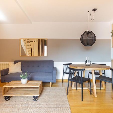 Ferienwohnung Elegante Duplex En Terrassa, Barcelona Exterior foto