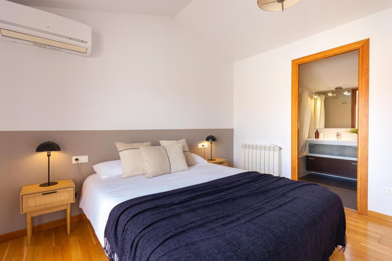 Ferienwohnung Elegante Duplex En Terrassa, Barcelona Exterior foto