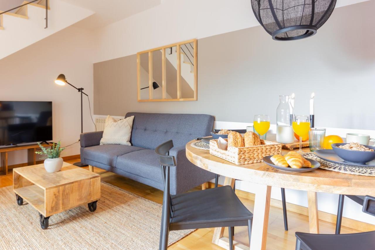 Ferienwohnung Elegante Duplex En Terrassa, Barcelona Exterior foto